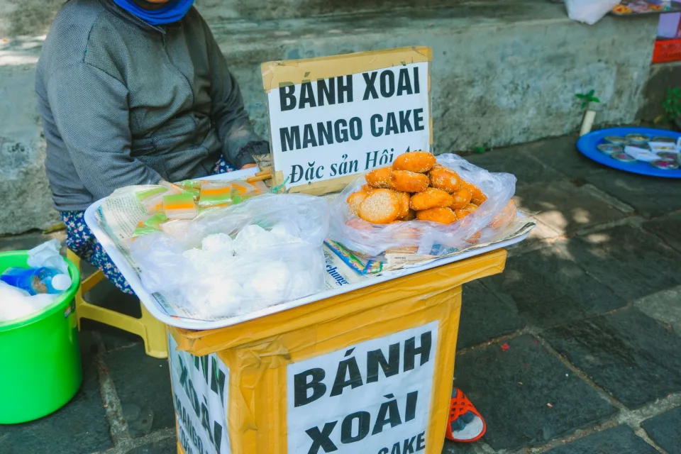 Không gian trong quán